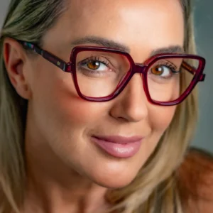 Modelo Pearly 126 - Carla Fachim